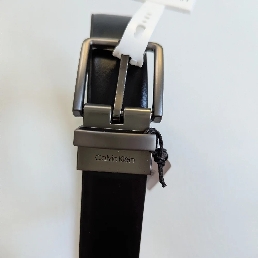 BNWT Calvin Klein Men's Reversible Belt Black Brown Size Small